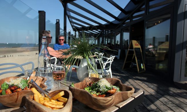 strandpaviljoen-dok-14-cadzand-bad-exterieur3