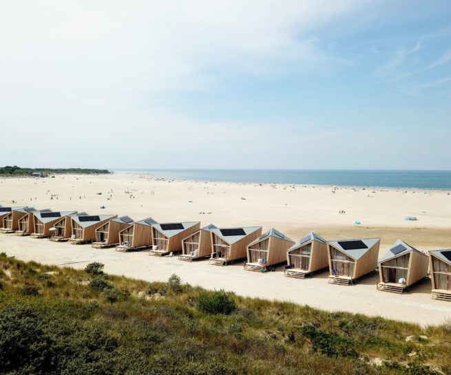 Breezand_Beachhouses-Strand-Vrouwenpolder-zee-strandhuis